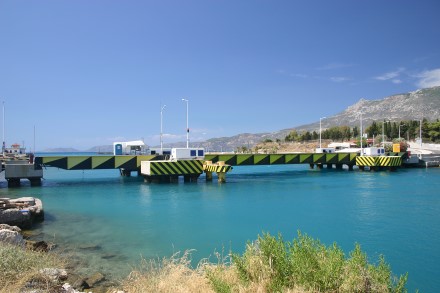 Brücke über den Kanal